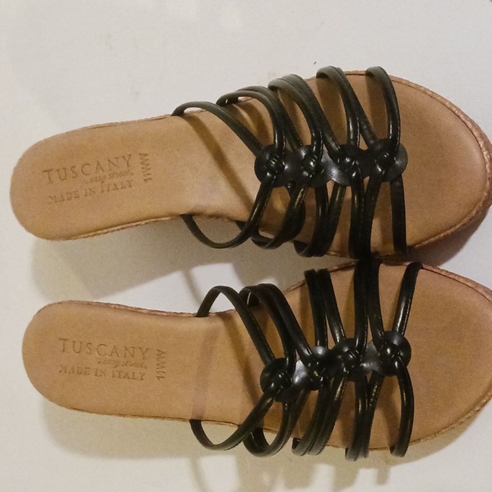 Tuscany size 11 women's wide wedge sandal